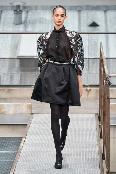 Look 72